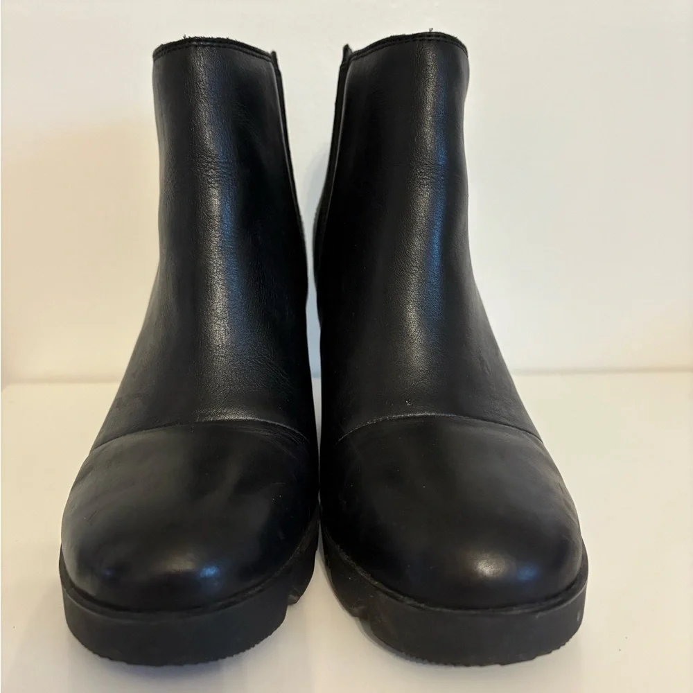 Sorel Joan Uptown Waterproof Leather Wedge Zip Bootie in Black, Size 8.5 - Picture 10 of 14